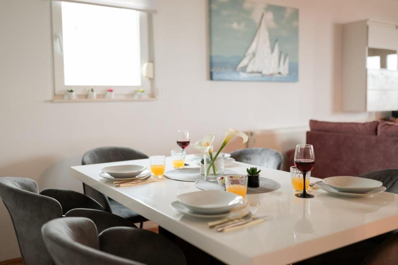 זאדאר Apartman Nika Sa Jacuzzijem מראה חיצוני תמונה