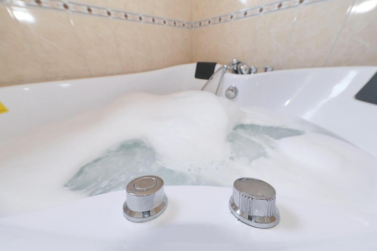 זאדאר Apartman Nika Sa Jacuzzijem מראה חיצוני תמונה